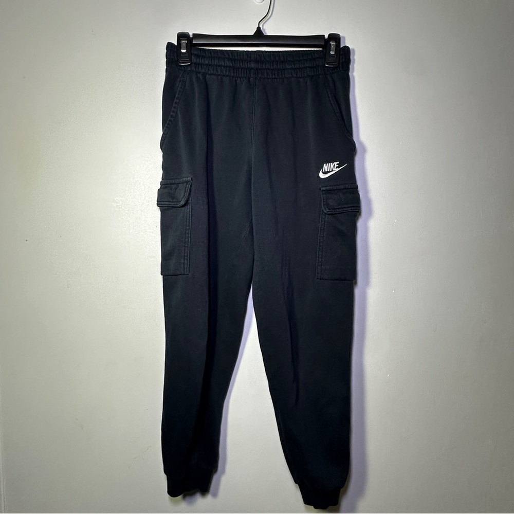Nike Boys Cargo Club Fleece Black Sweatpants Large Joggers